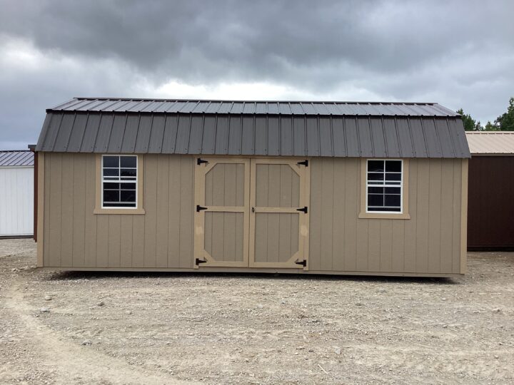 Traditional Side Lofted Barn 10 x 24