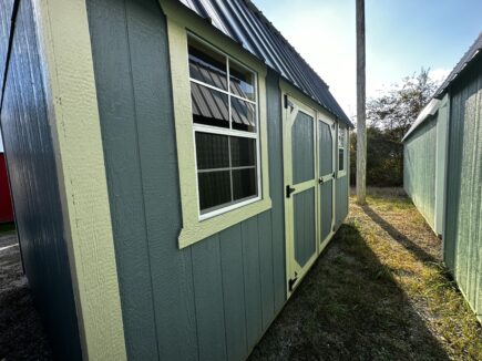 Traditional Side Lofted Barn 10x16
