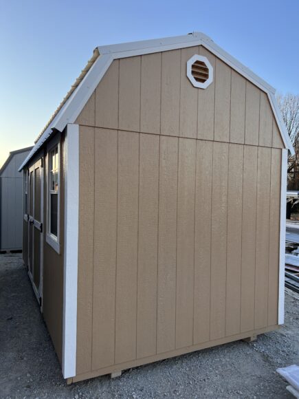 Traditional Side Lofted Barn 8 x 16