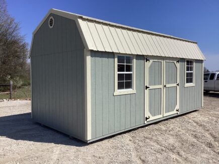 Traditional Side Lofted Barn 10 x 20