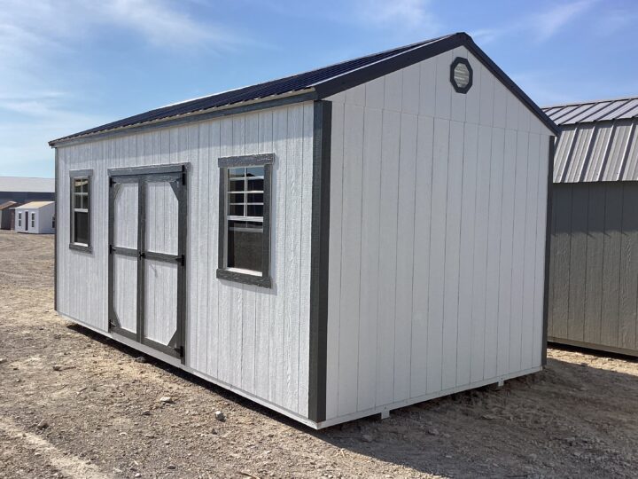 Traditional Side Utility 10 x 20