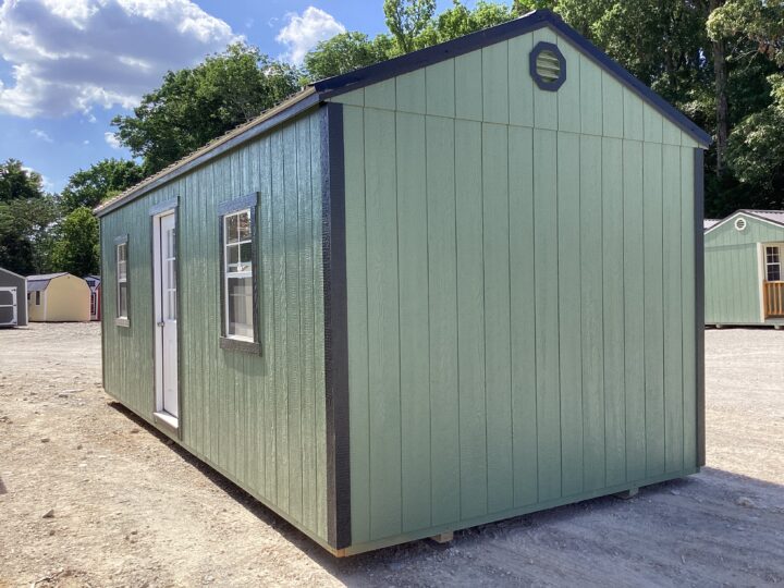 Traditional Side Utility 10 x 24