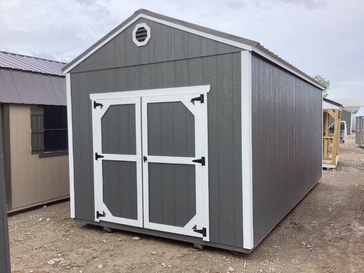 Traditional Utility 10 x 20