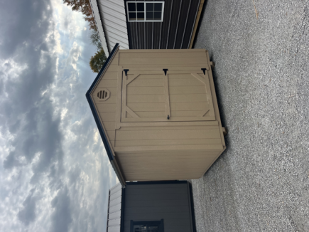 Traditional Utility 8x8