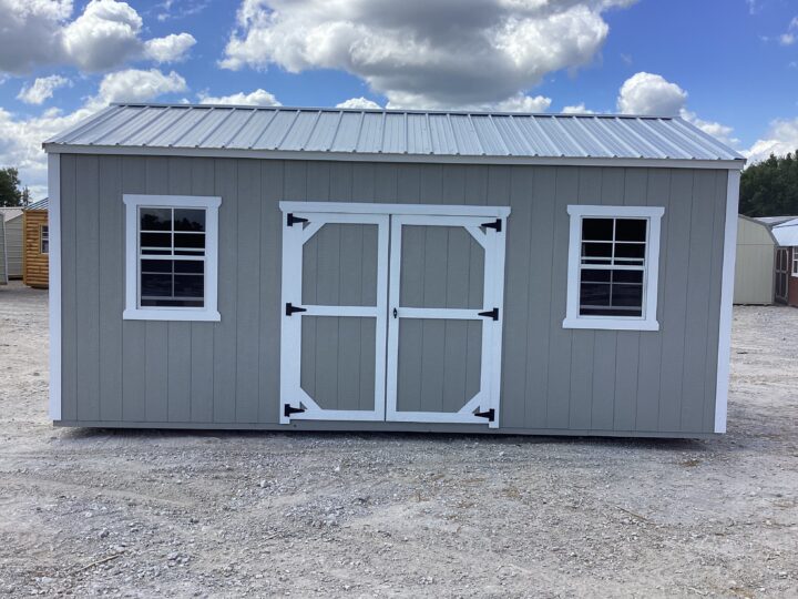 Traditional Side Utility 10 x 20