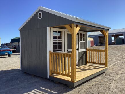 MAKES A GREAT PLAYHOUSE OR SMALL OFFICE!