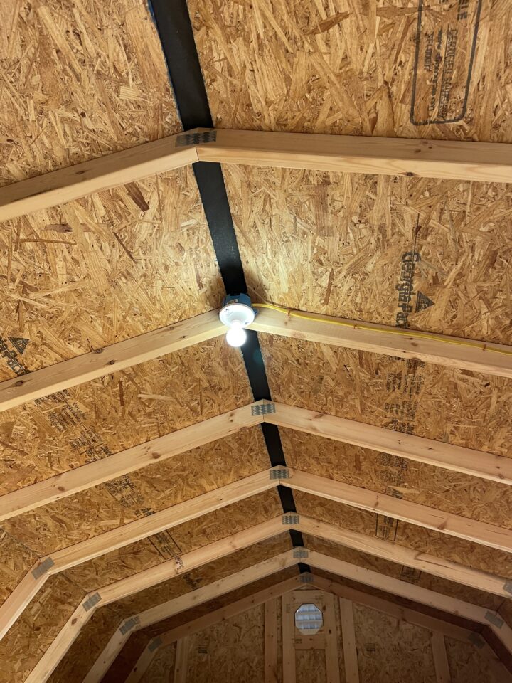 Traditional Side Lofted Barn 10 x 20 - Image 7