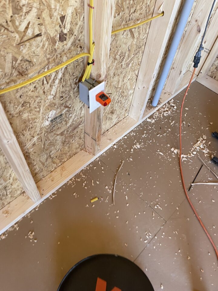 Traditional Side Utility 10 x 20 - Image 10