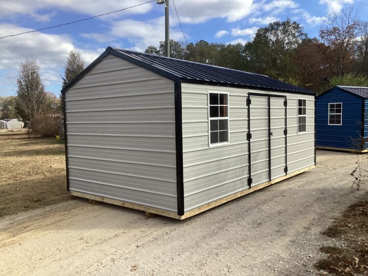 Metal Side Utility 10 x 20