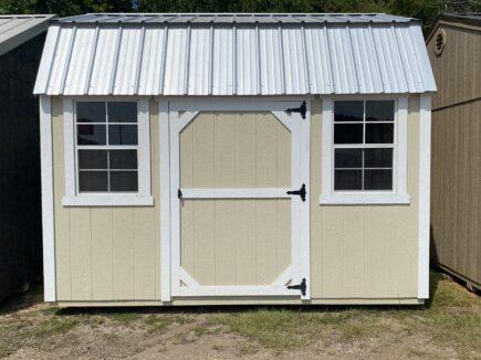 Traditional Side Lofted Barn 10 x 12