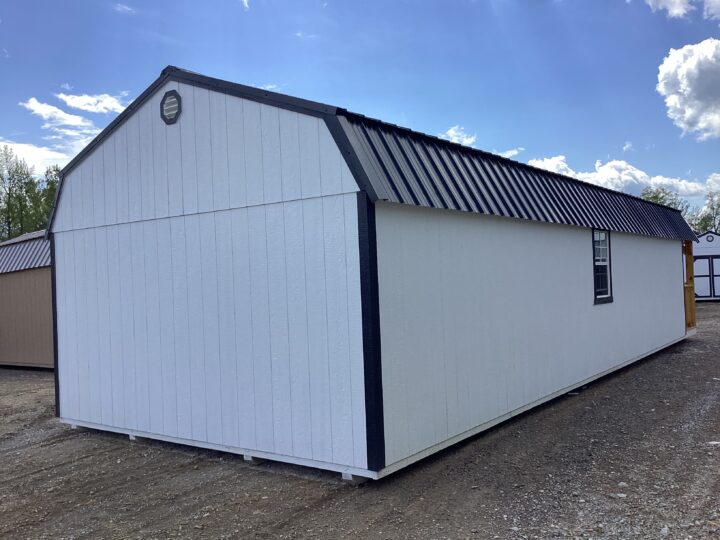Traditional Lofted Barn Cabin 14 x 40 - Image 6