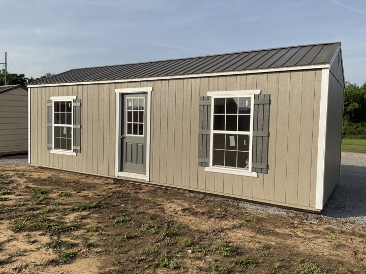 Traditional Side Utility 12x28