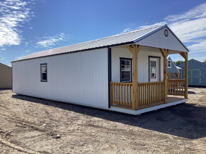Traditional Cabin 14 x 40 - Image 5