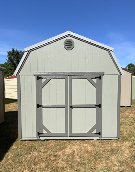 Traditional Lofted Barn 10 x 20