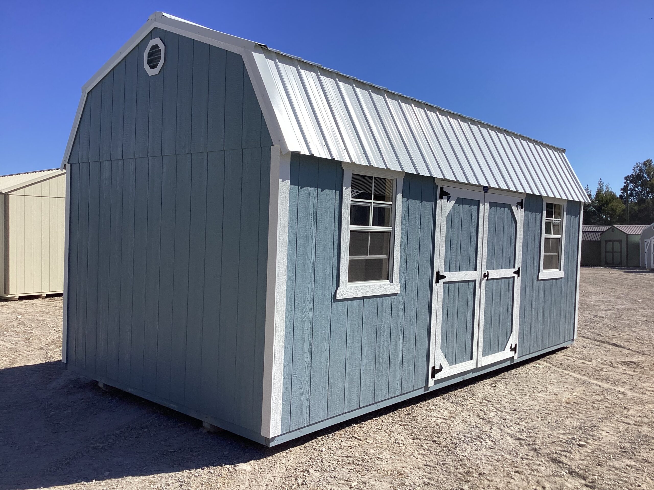 Traditional Side Lofted Barn 10 x 20 - Image 2