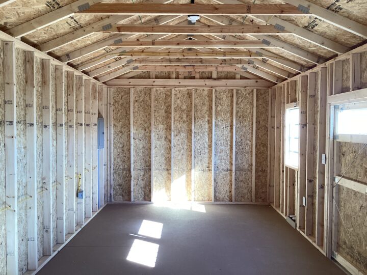 Traditional Side Utility 12 x 24 - Image 9