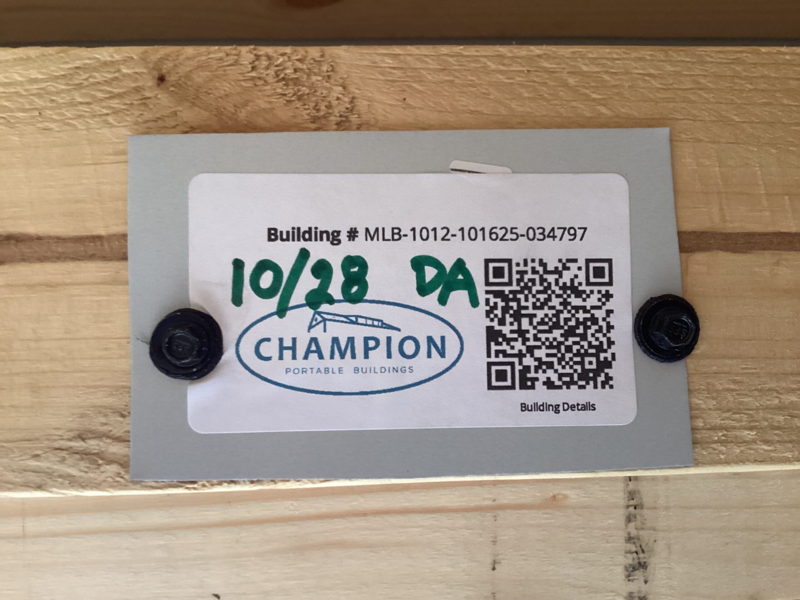 Metal Lofted Barn 10 x 12 - Image 4