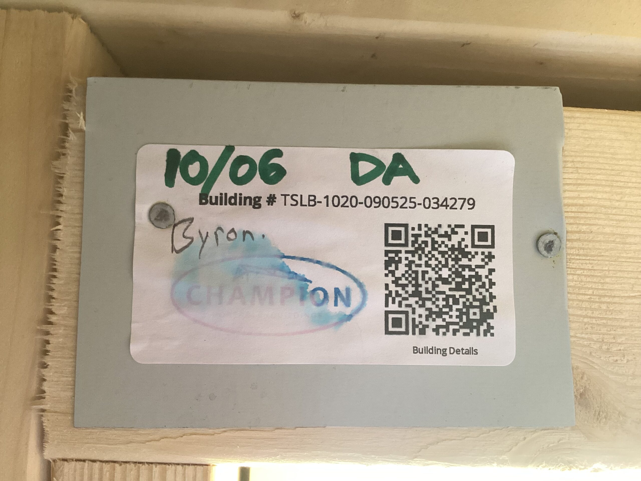 Traditional Side Lofted Barn 10 x 20 - Image 4