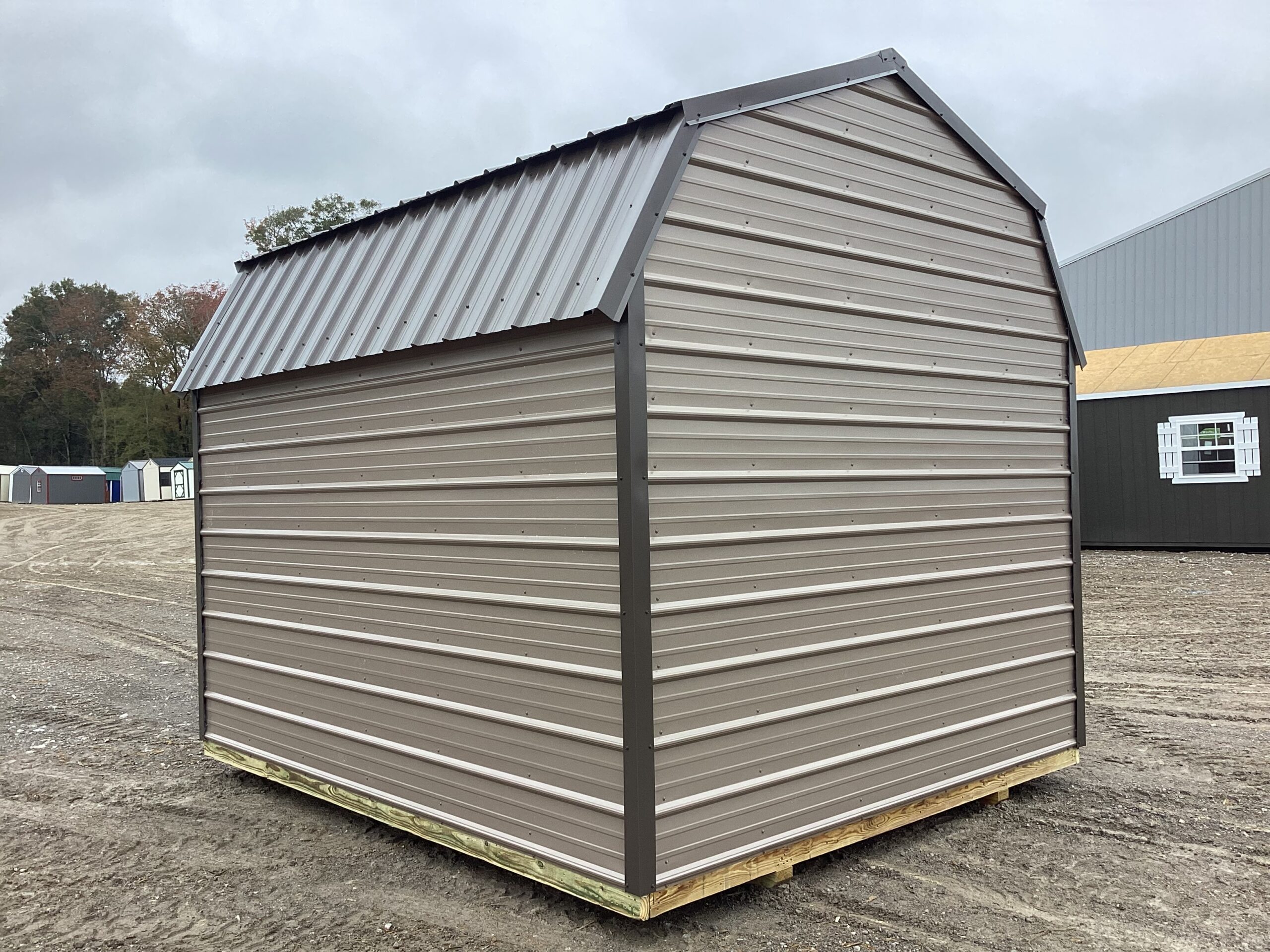 Metal Lofted Barn 10 x 12 - Image 7