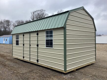 Metal Side Lofted Barn 10 x 20