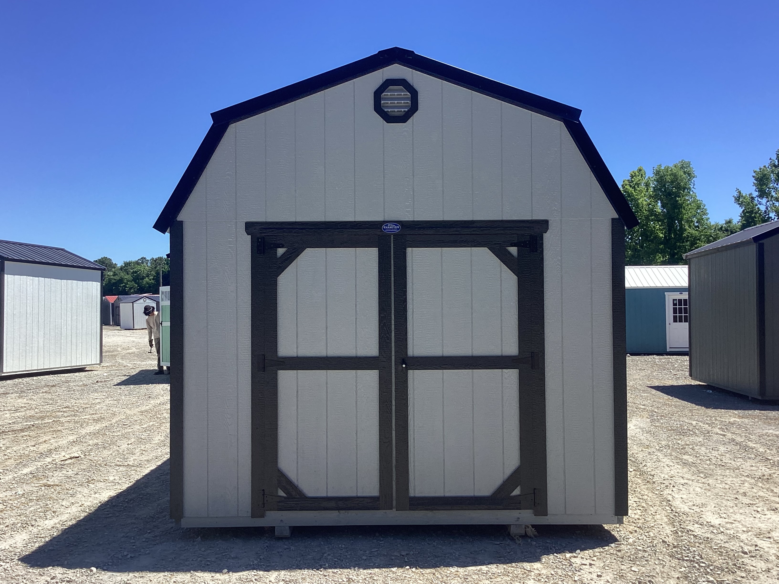 Traditional Lofted Barn 10 x 16 - Image 7