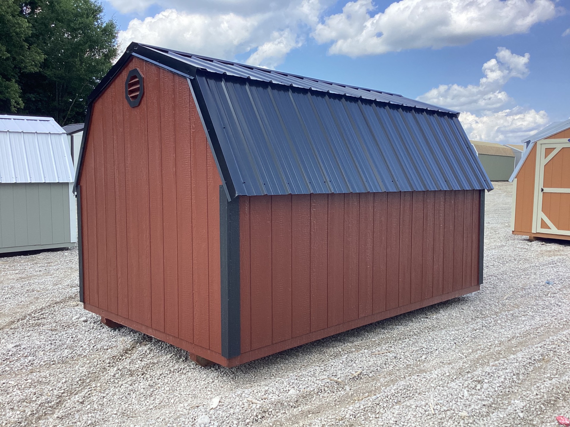 Traditional Short Wall Barn 8 x 12 - Image 7