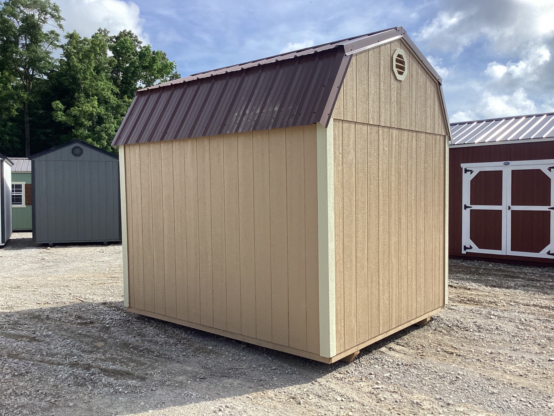 Traditional Lofted Barn 8 x 10 - Image 7