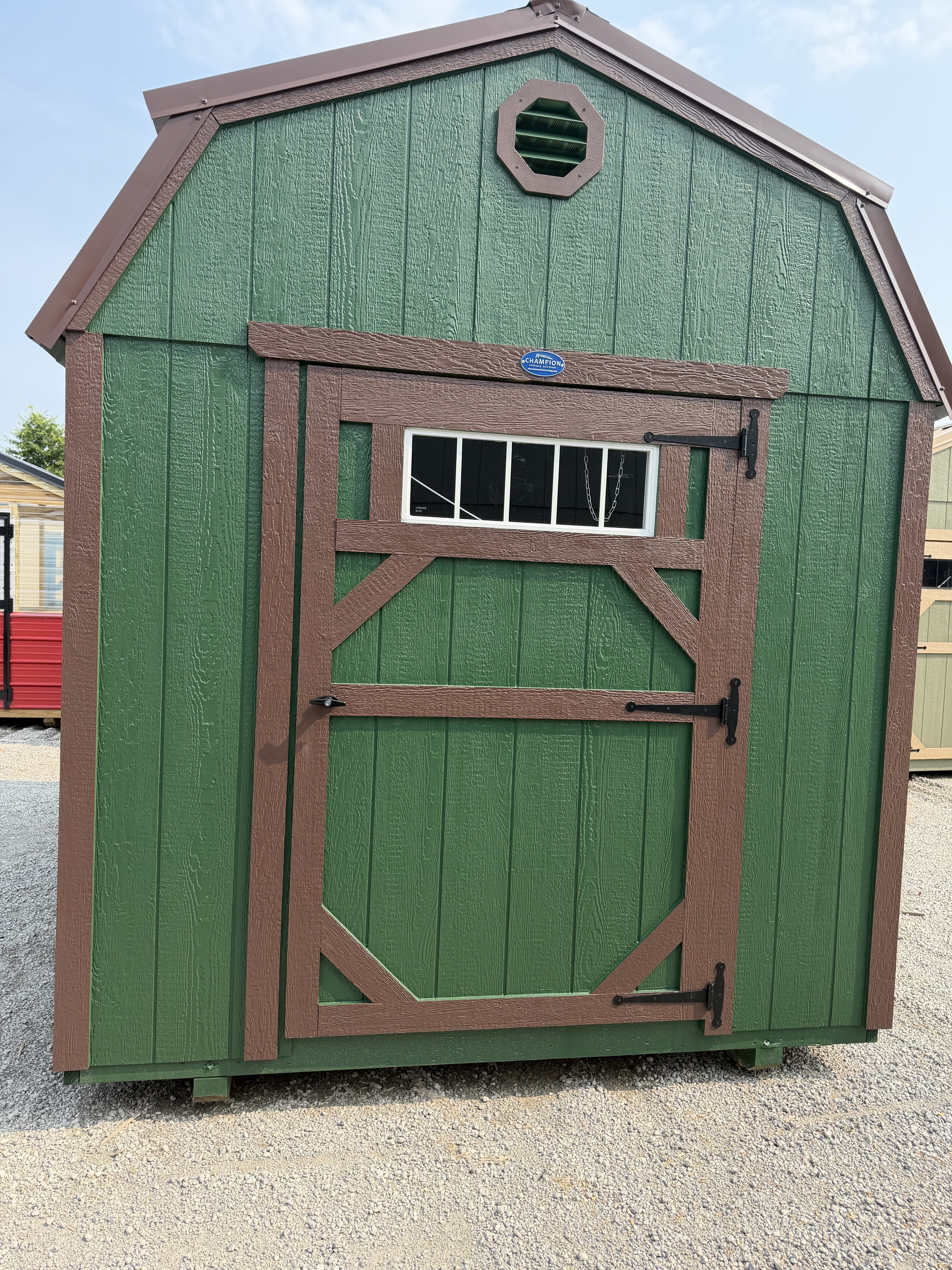 Traditional Lofted Barn 8 x 12 - Image 3