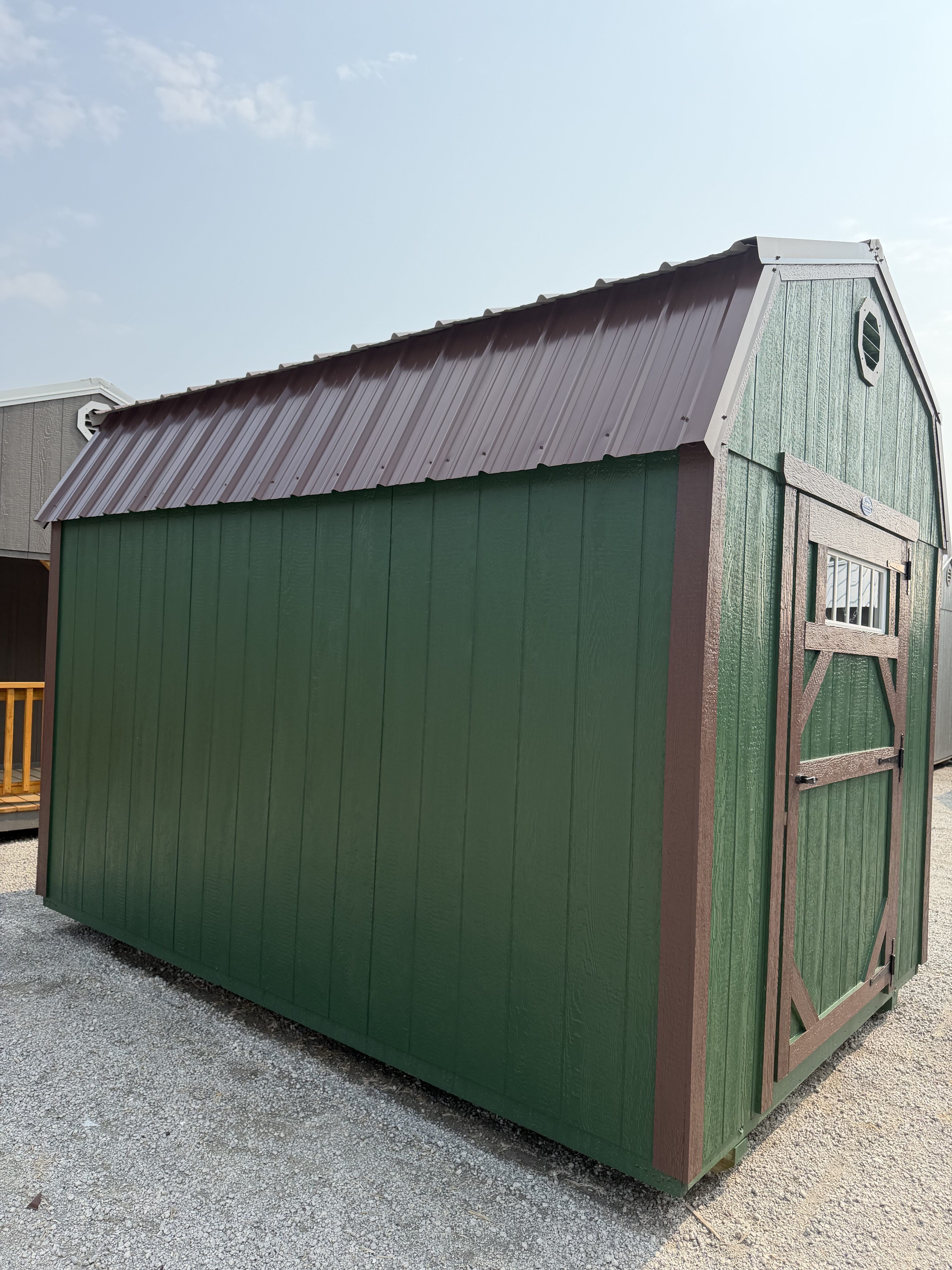Traditional Lofted Barn 8 x 12 - Image 5