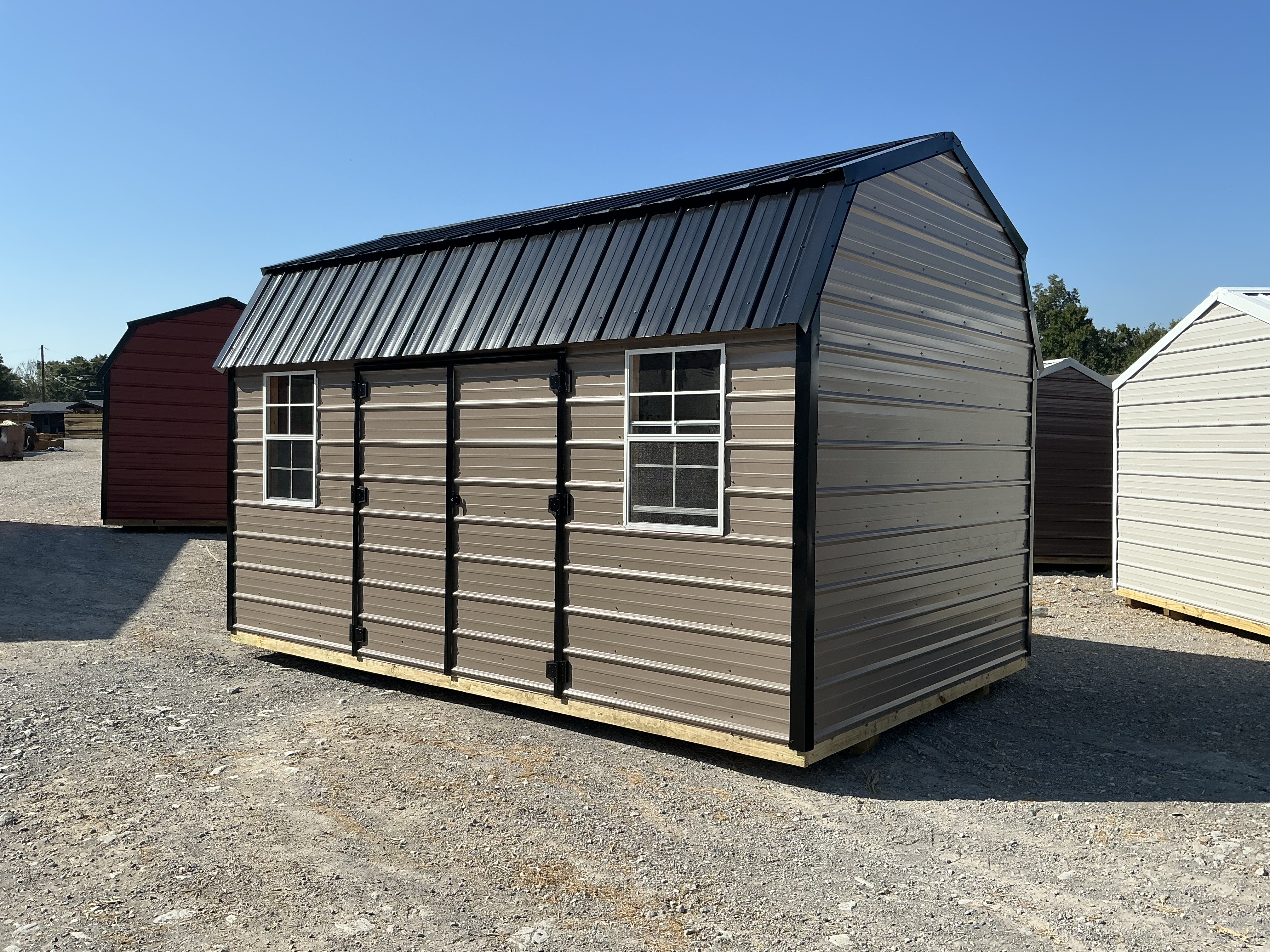 Metal Side Lofted Barn 10 x 16 - Image 8