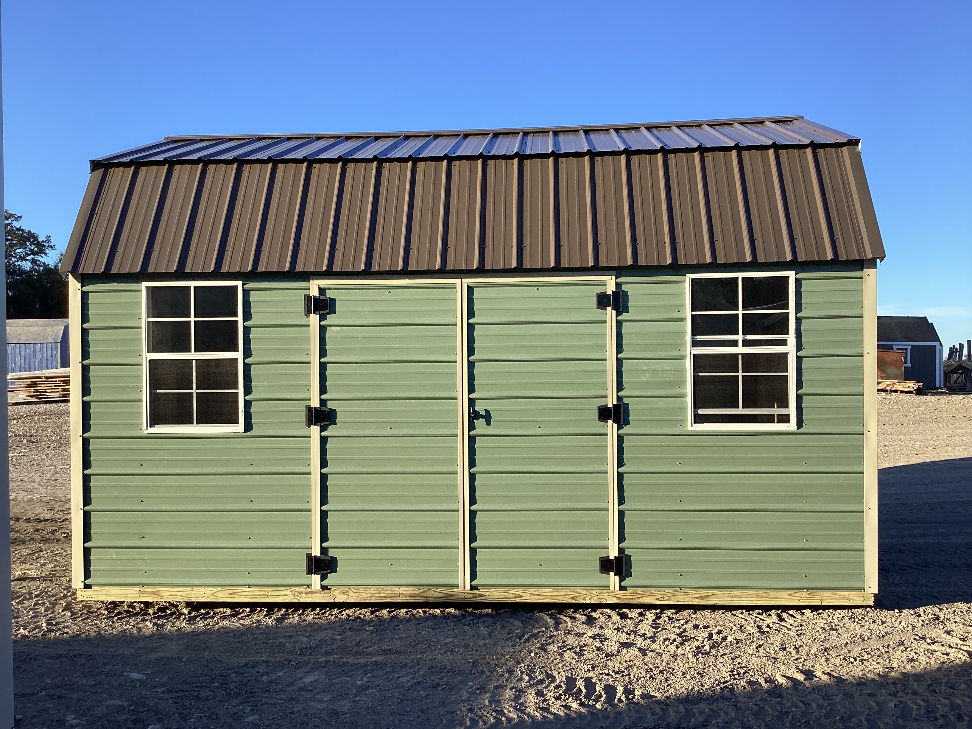 Metal Side Lofted Barn 10 x 16 - Image 6