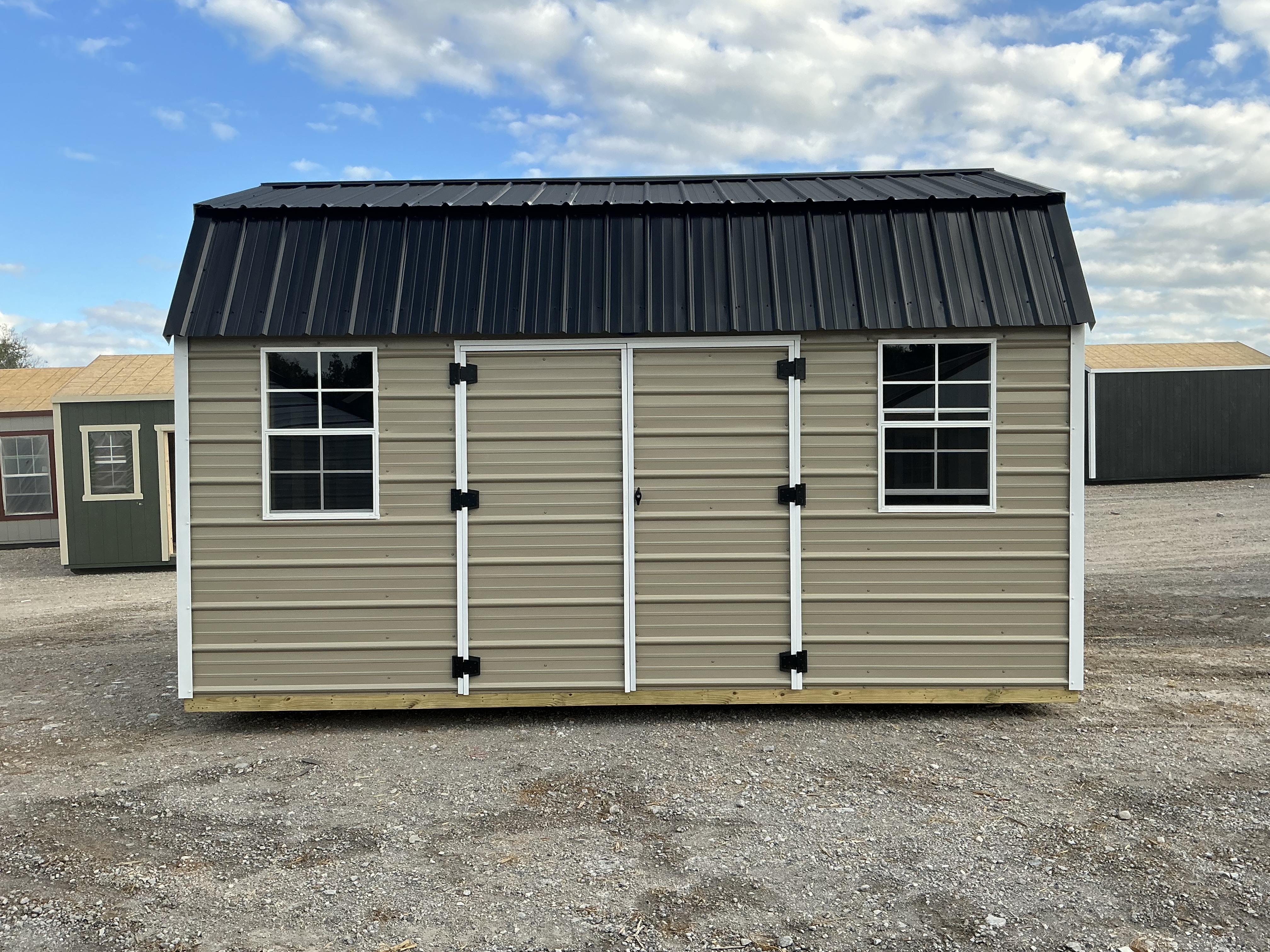 Metal Side Lofted Barn 10 x 16 - Image 4