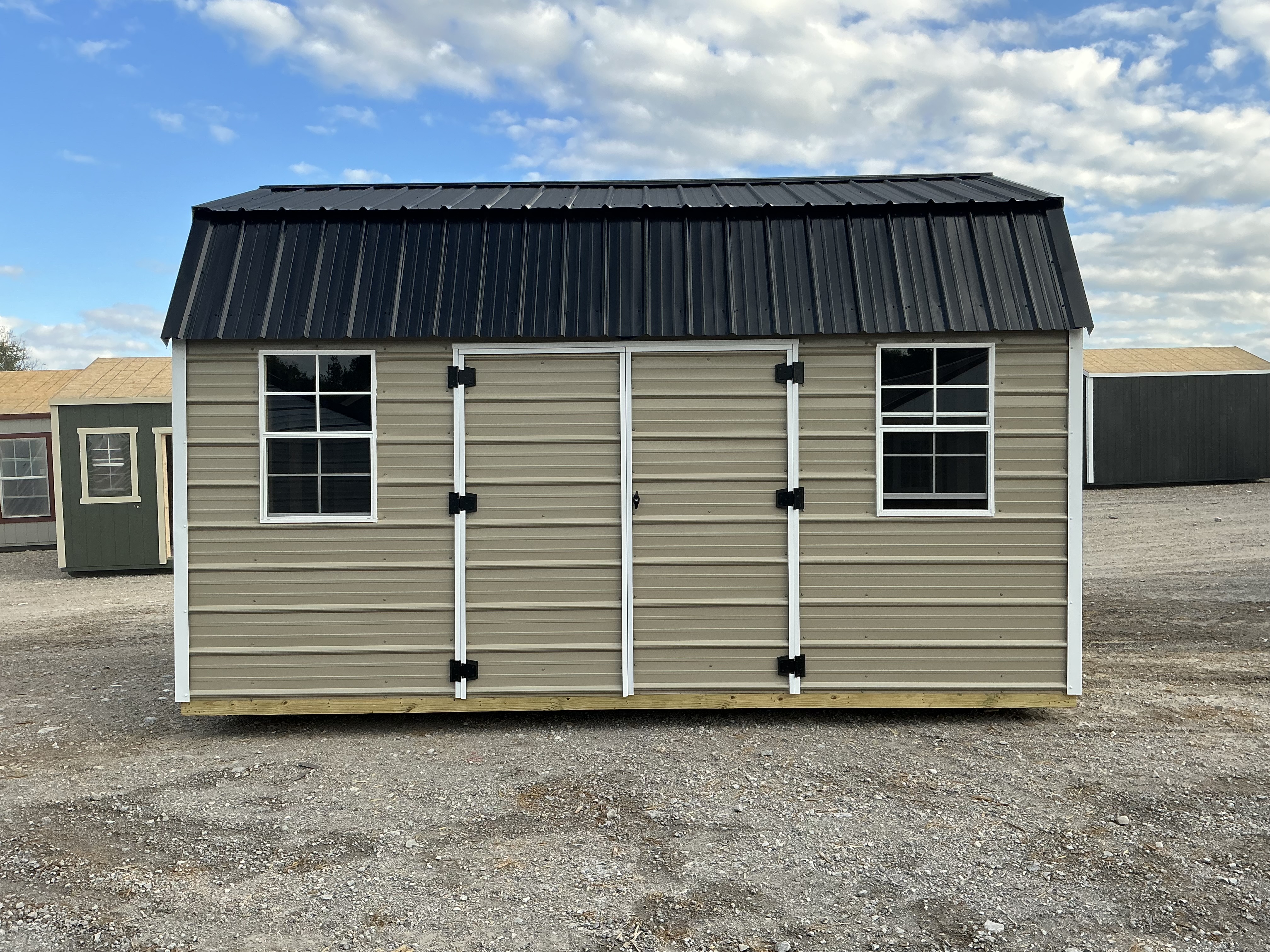 Metal Side Lofted Barn 10 x 16 - Image 5